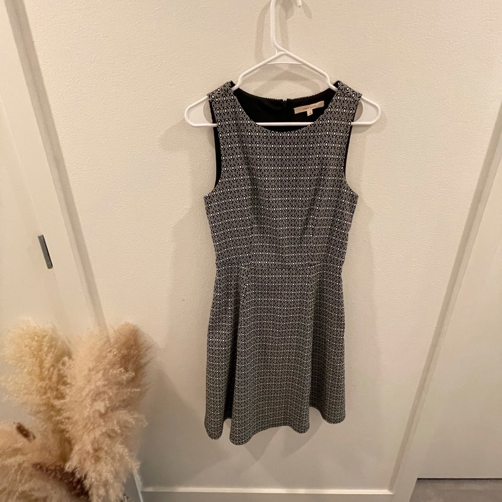 BLACK AND WHITE PATTERNED HAWTHORNE DRESS: